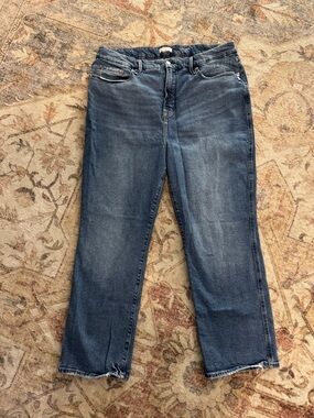 Good American Good Curve Straight-Leg Jeans